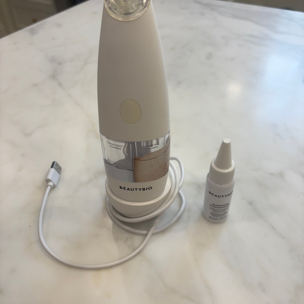 Beauty bio GLOfacial - brand new!